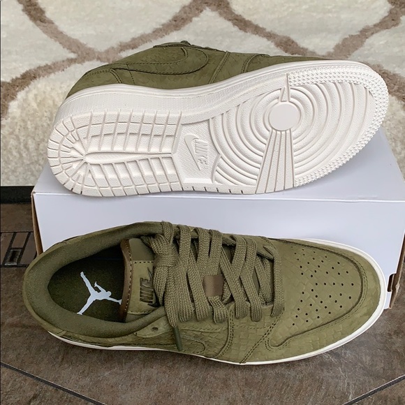 WMNS AIR JORDAN 1 RE LOW LIFTD platforms - Picture 3 of 16